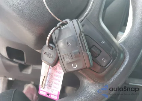 2020 Chevrolet Silverado 1500 2Wd Short Bed Custom z USA, uszkodzony, nr VIN 3GCPWBEH4LG208485